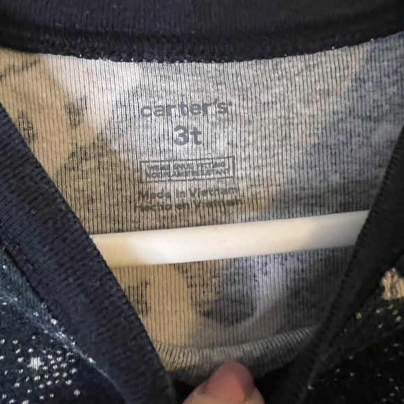 Carter’s 3T Astronaut graphic long sleeve - Picture 3 of 4
